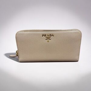 Prada Vitello Leather Long Wallet/ 7CAD575